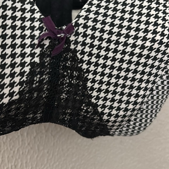 Women’s Cacique HoundsTooth Lightly Lined Balconette Bra, 40H - Picture 2 of 8